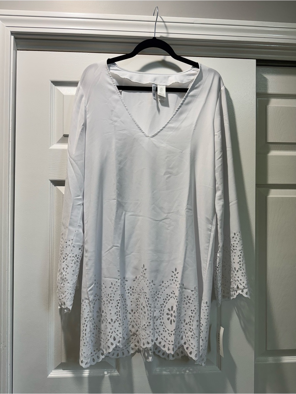 Kenneth Cole Reaction White Laser-Cut V-Neck Swim Coverup NWT XL